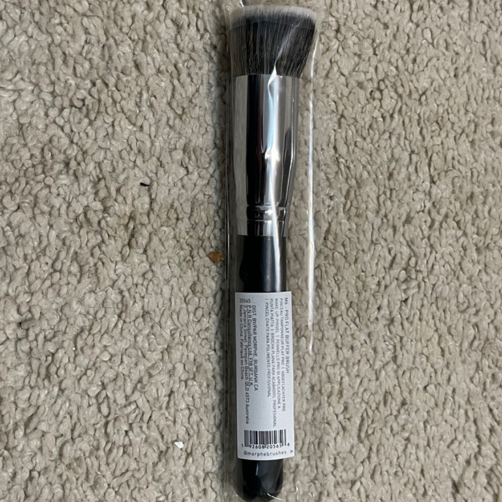 Morphe M6 Flat Buffer Foundation BRAND NEW